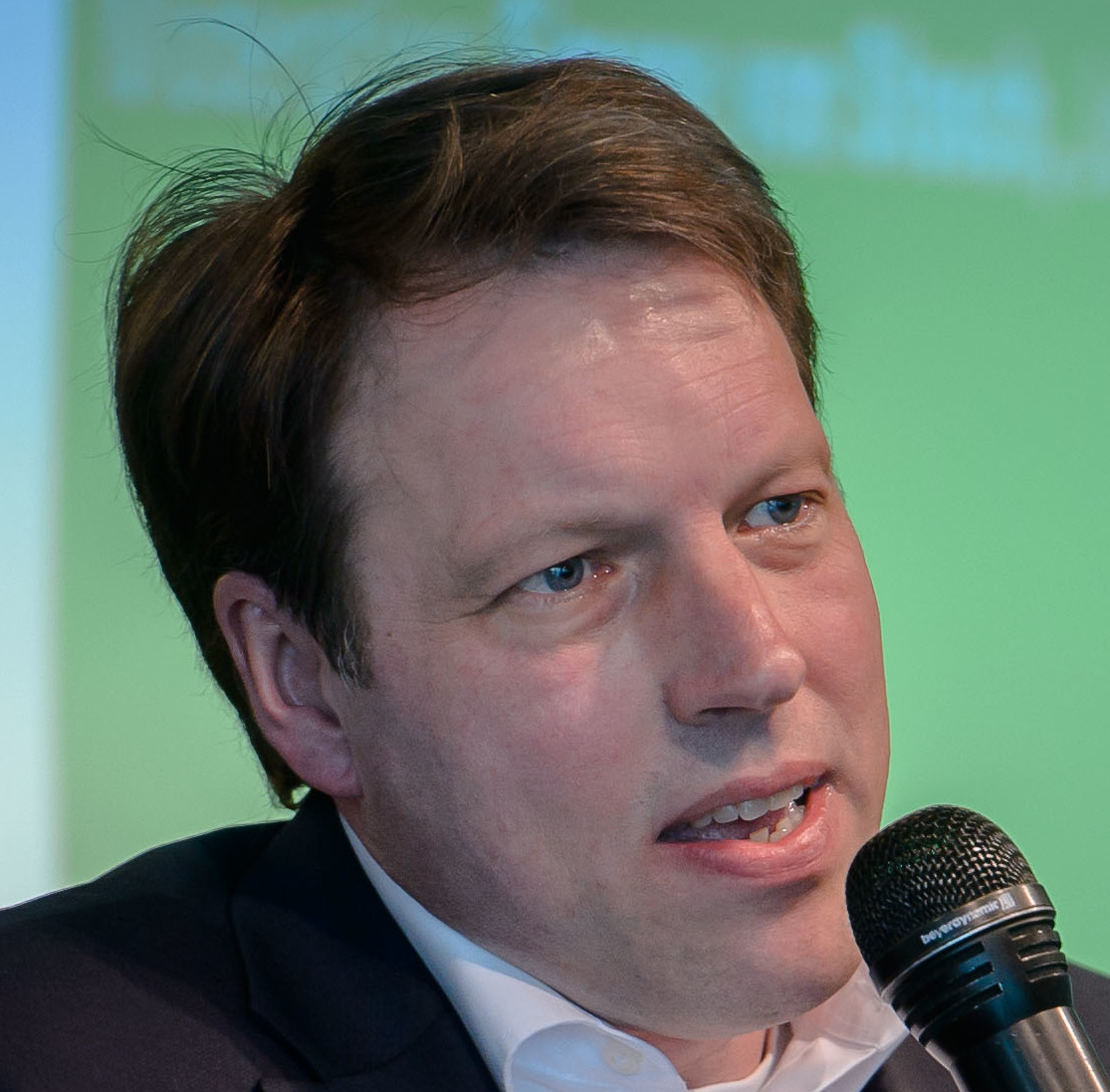 Stefan Bach