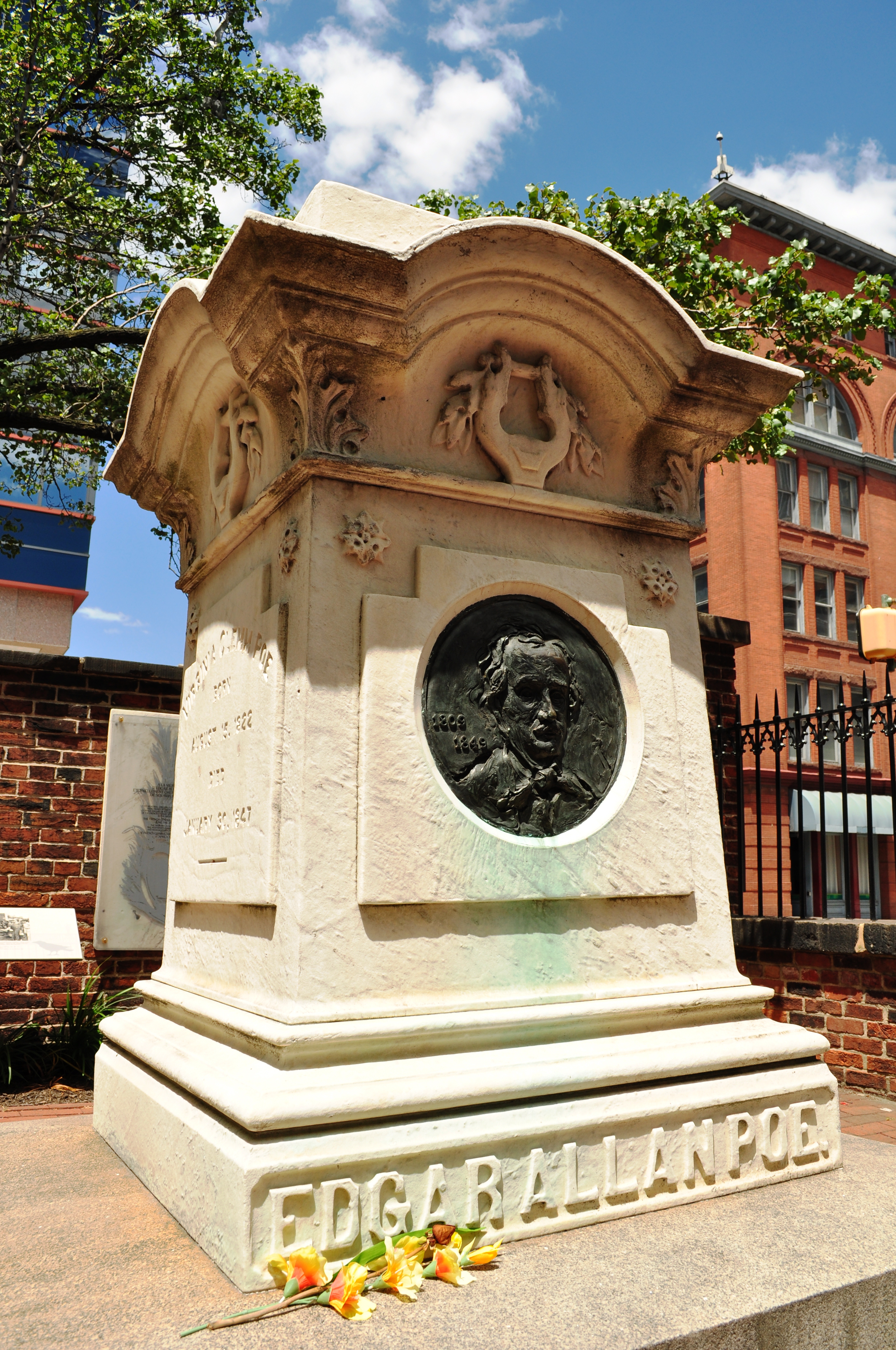 Edgar Poe