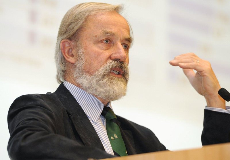 Michael F. Jischa