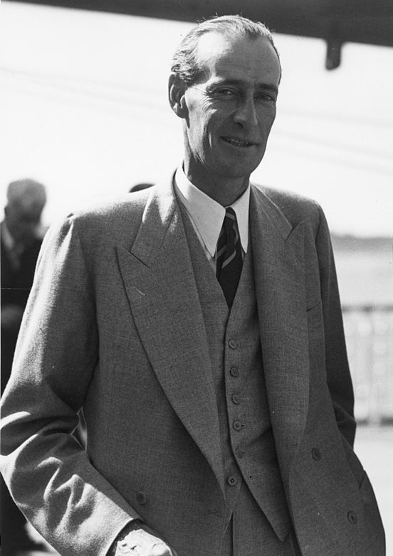 Alan Melville