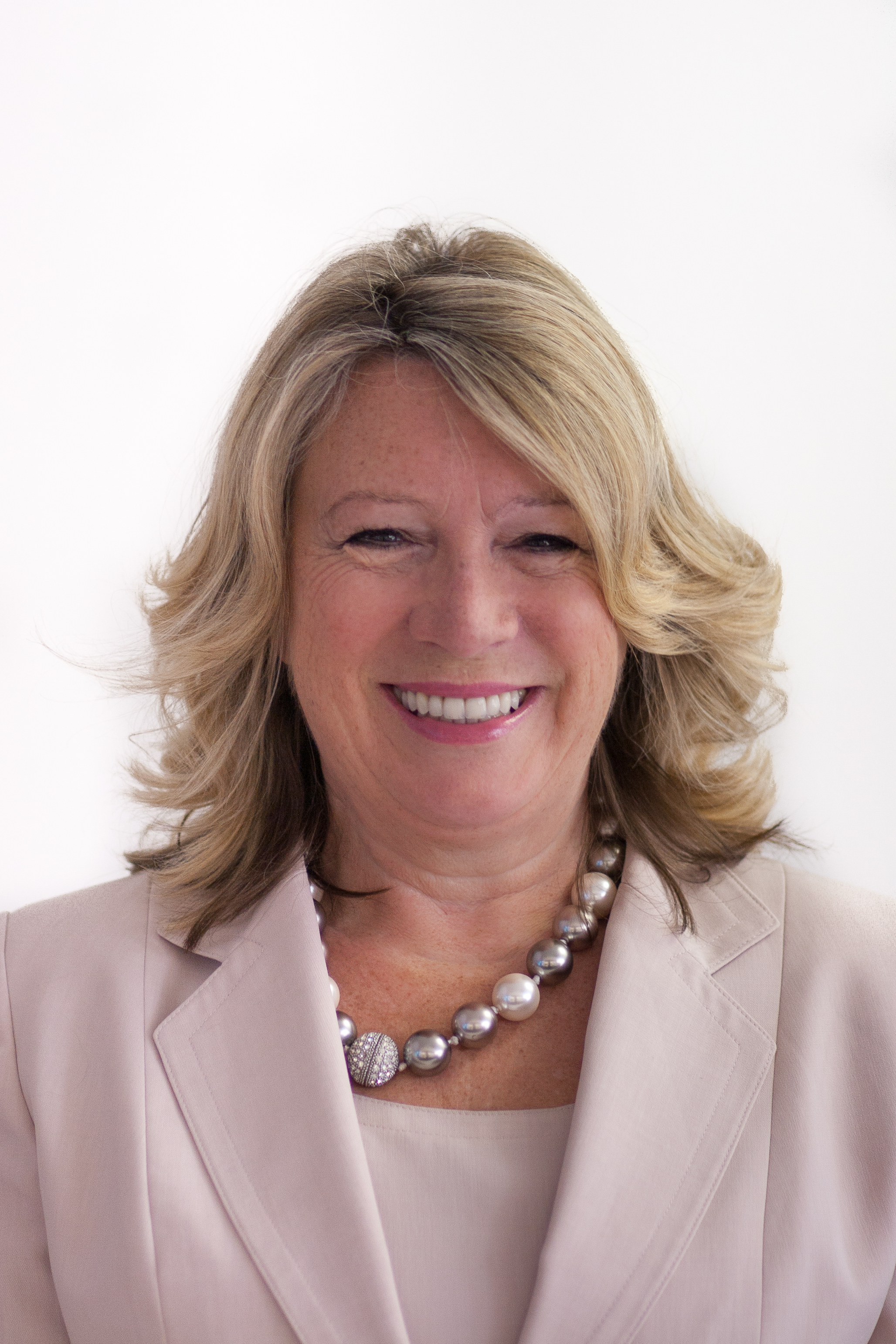 Averil Leimon