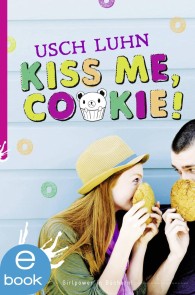 Kiss me, Cookie!