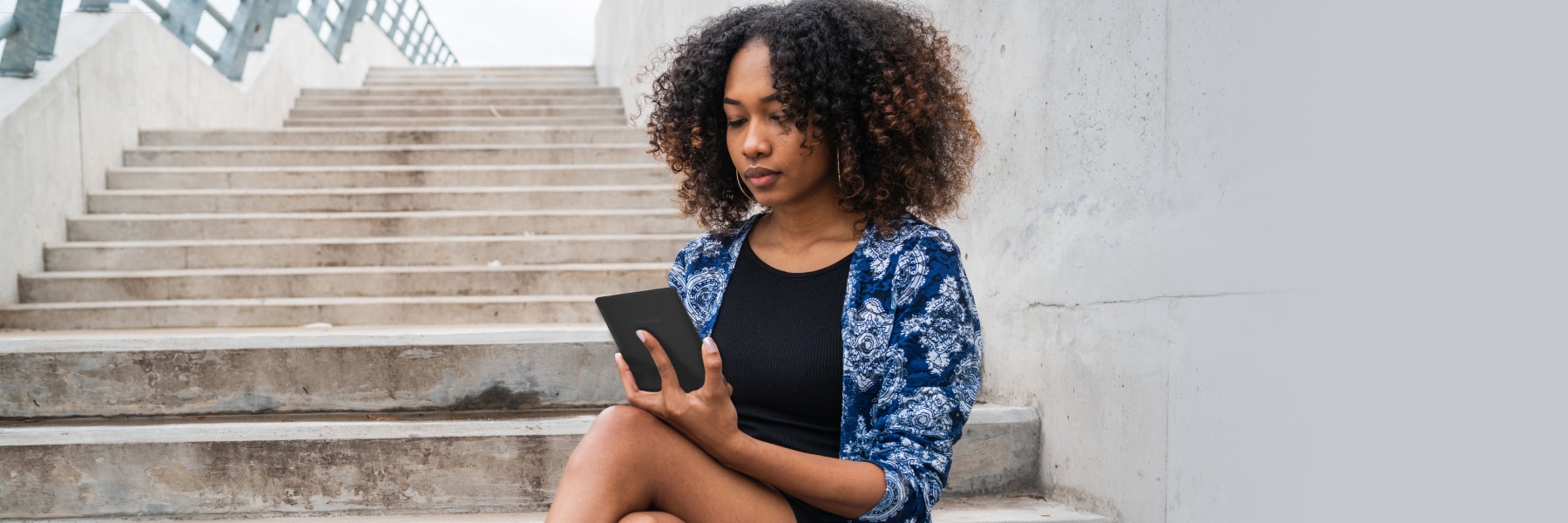 PocketBook Basic Lux 4: достъпен и свръхлек спътник за четене на електронни книги