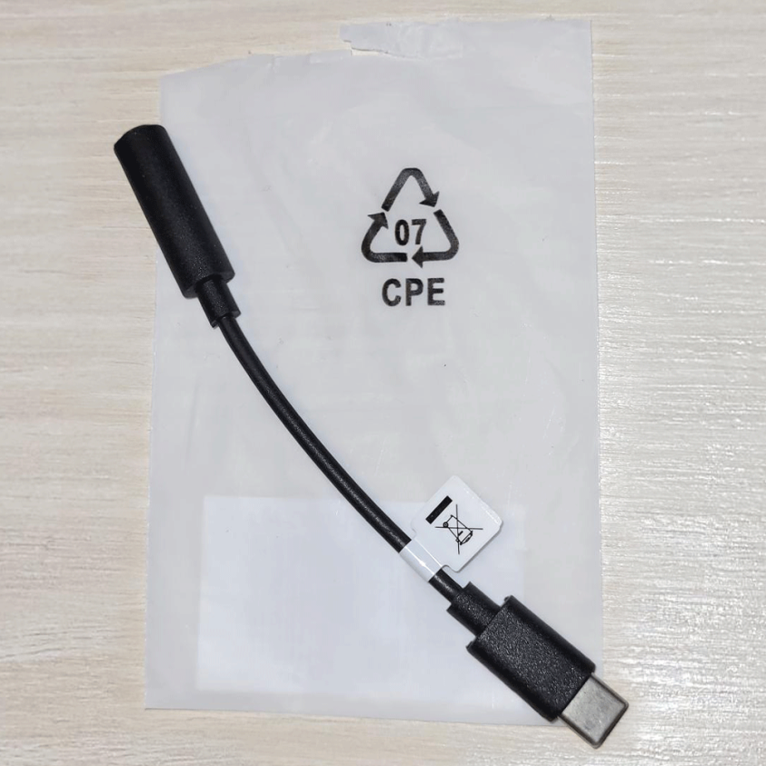 USB-C to 3.5 mm Jack Adapter photo 4